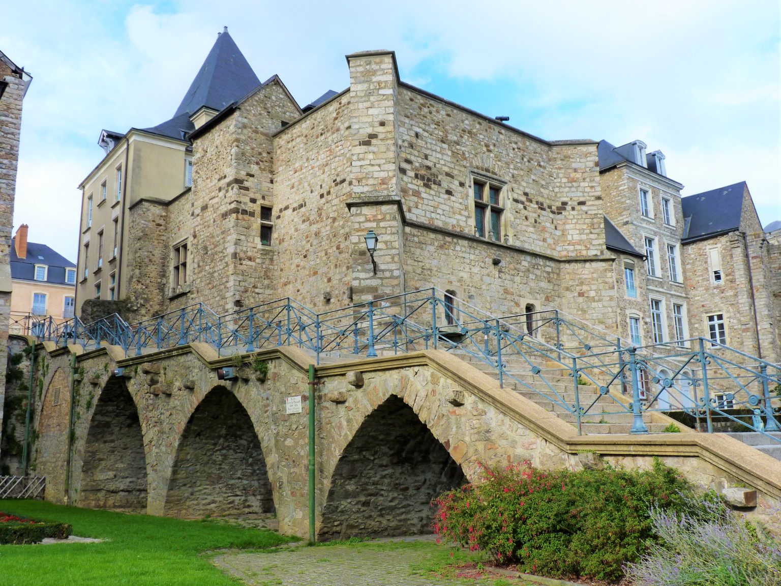 Le Petit Marmiton Saint Pierre La Cour